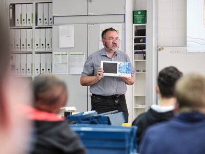 Elektroniker Umschulung | GLW Velbert